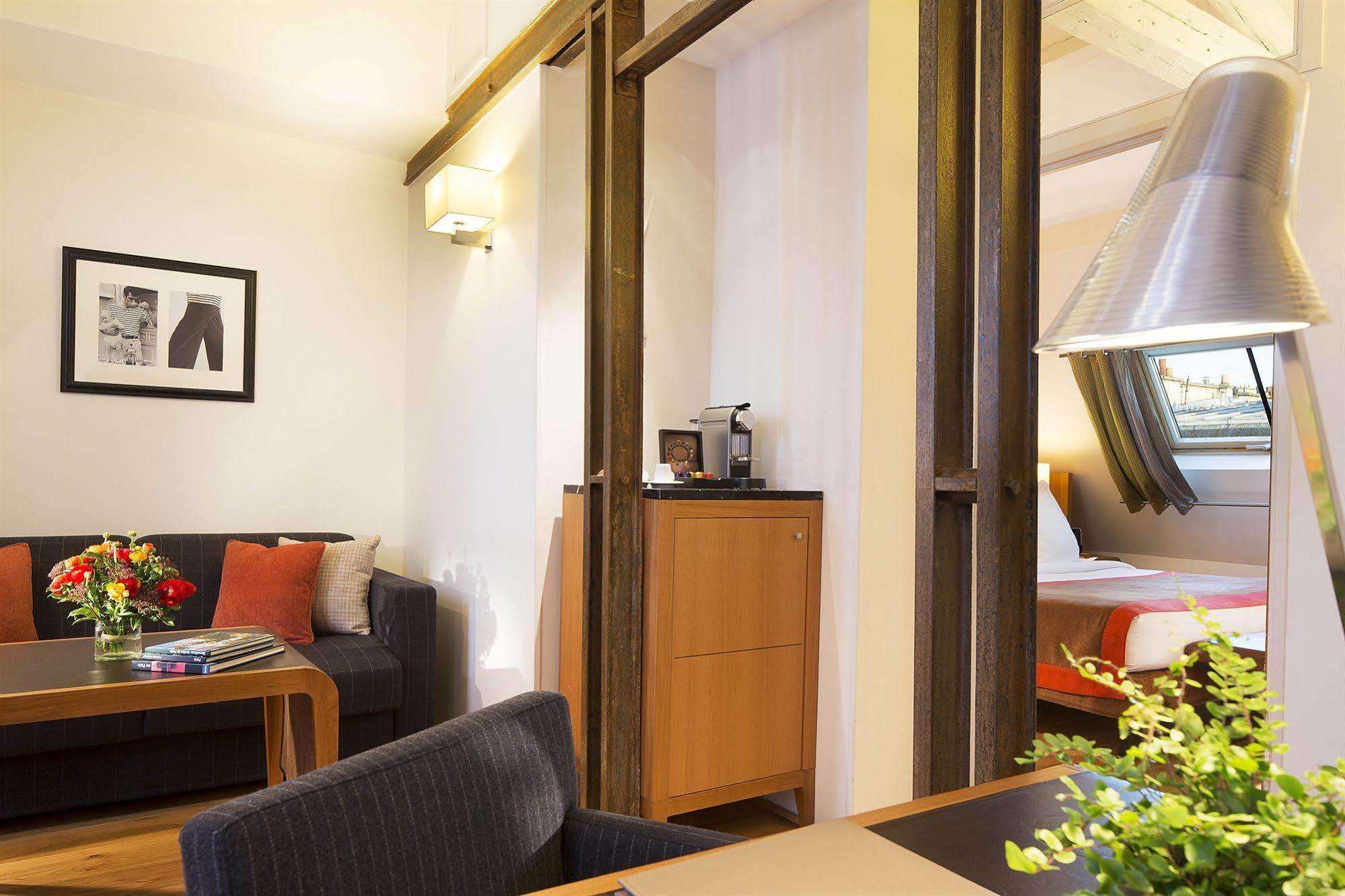 Hotel Le Six Paryż Zewnętrze zdjęcie